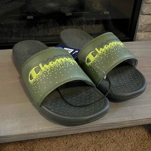 CHAMPION MEN SLIDES SIZE 11 NWT